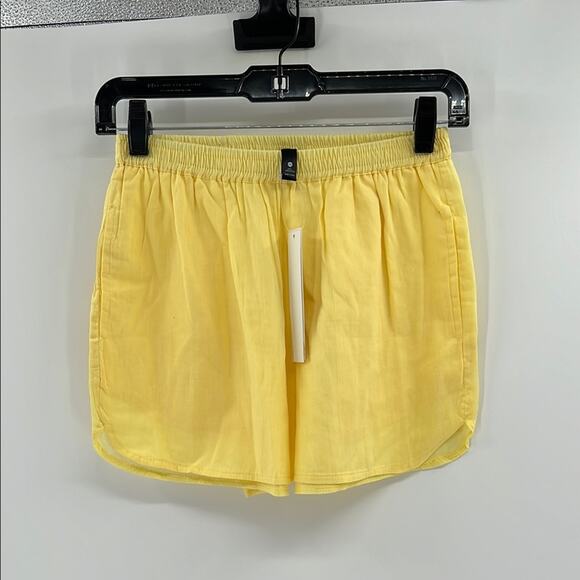 Aqua Swim Women's Pull on Cover up Shorts - Yellow - XS - New with tags - Picture 1 of 5